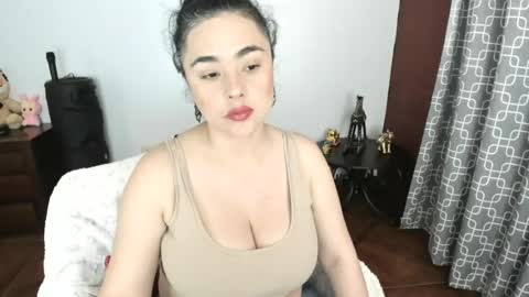 luscious86 online show from August 14, 7:28 pm