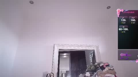 lusciouslipsxx online show from August 6, 5:06 am