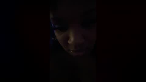 lusicous online show from August 9, 9:43 am