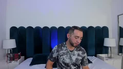 Lushian And Luna online show from August 6, 4:17 pm