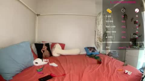 LOLA online show from July 3, 11:07 pm