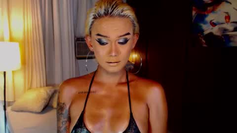 AdriannaFowks online show from June 25, 3:04 pm