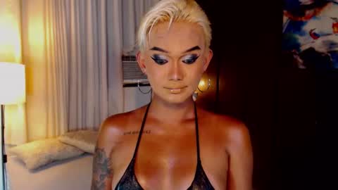AdriannaFowks online show from July 11, 5:24 am