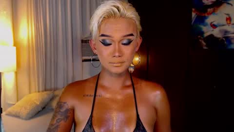 AdriannaFowks online show from July 16, 3:40 am