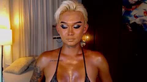 AdriannaFowks online show from July 16, 7:42 am