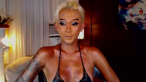 AdriannaFowks online show from July 18, 8:59 am