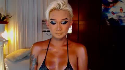 AdriannaFowks online show from July 20, 3:09 am