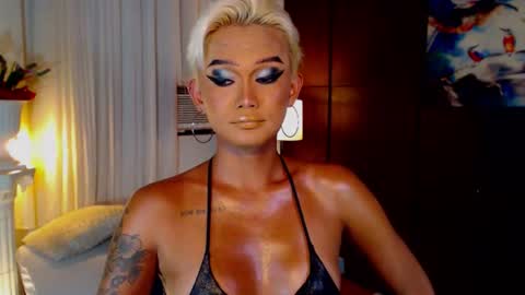AdriannaFowks online show from July 20, 4:15 am