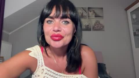 Jenny online show from August 9, 9:38 pm