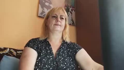 lusylure online show from August 2, 12:01 pm