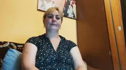 lusylure online show from August 3, 6:04 pm