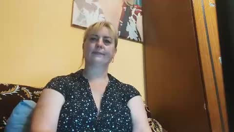 lusylure online show from August 5, 6:06 pm