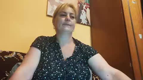 lusylure online show from August 5, 8:18 pm