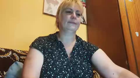 lusylure online show from August 7, 7:14 pm