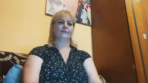 lusylure online show from August 7, 8:20 pm