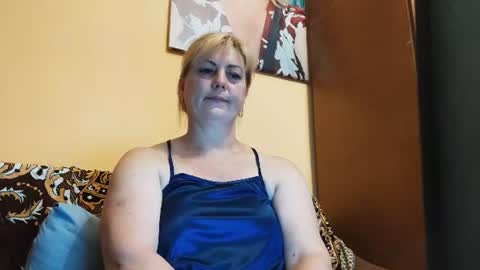 lusylure online show from August 15, 6:01 pm