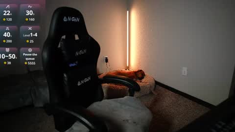 luther_daddy online show from August 13, 2:25 am