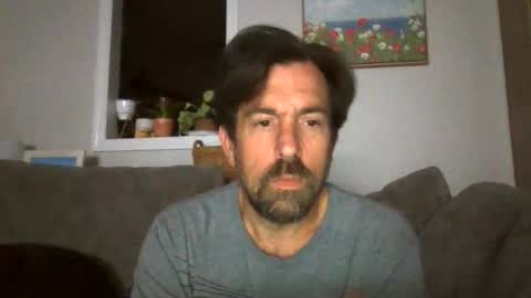 Luv2likslit online show from June 5, 8:19 am