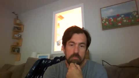 Luv2likslit online show from June 7, 10:20 am