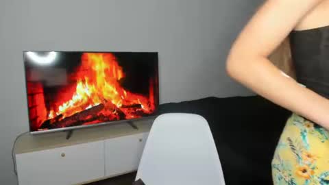 Vika online show from August 11, 12:01 am