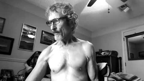 Peter Jacksone online show from June 14, 5:10 pm