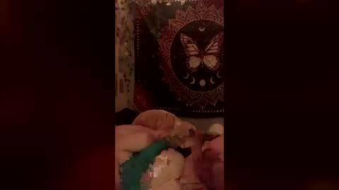 luvhazelb online show from July 25, 3:43 am