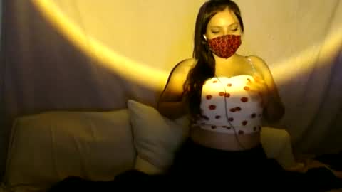 luvluci420 online show from June 20, 8:09 pm
