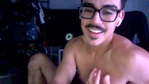 luvrboy77 online show from June 19, 8:58 am