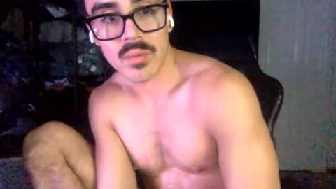 luvrboy77 online show from June 23, 7:53 am