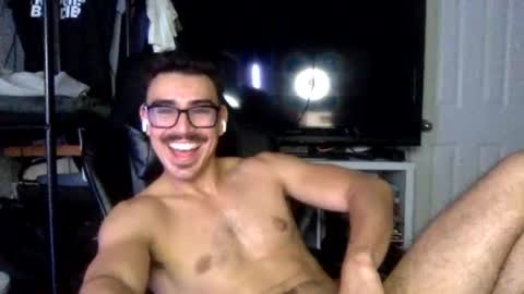 luvrboy77 online show from June 28, 7:33 am