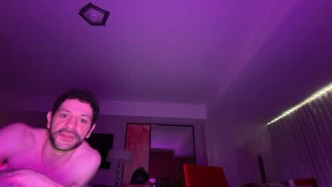 luvvlee online show from July 27, 11:54 pm