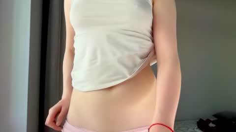 lux_angel online show from August 5, 11:58 pm