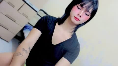 luxe_brat online show from July 31, 7:58 am