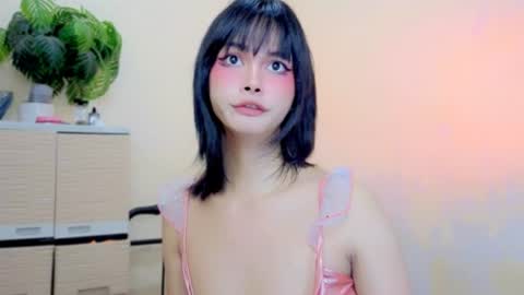 luxe_brat online show from August 1, 5:57 am