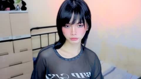 luxe_brat online show from August 2, 4:25 pm
