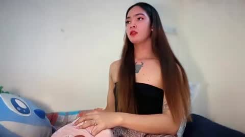luxenixie online show from August 13, 5:43 am