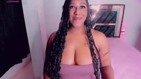 luxnyx online show from August 8, 6:13 am