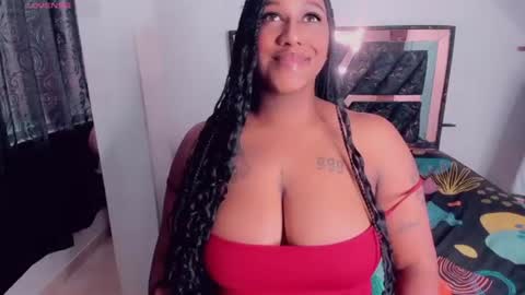 luxnyx online show from August 8, 8:42 pm