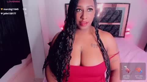 luxnyx online show from August 12, 9:33 am