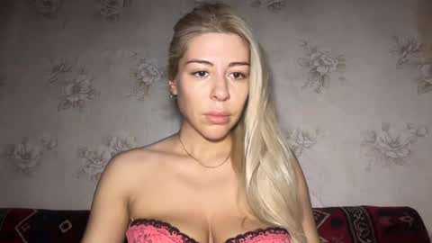 LuxSonyaStar online show from August 31, 12:39 pm