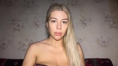 LuxSonyaStar online show from August 31, 8:31 pm