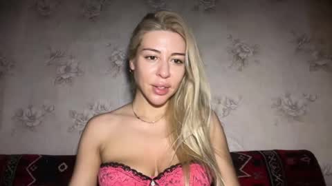 LuxSonyaStar online show from September 6, 10:37 pm