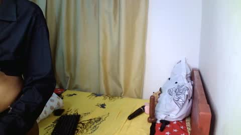 sexy queen  online show from August 6, 12:20 am