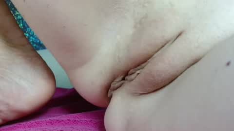 LuxuryLips online show from July 30, 3:03 am