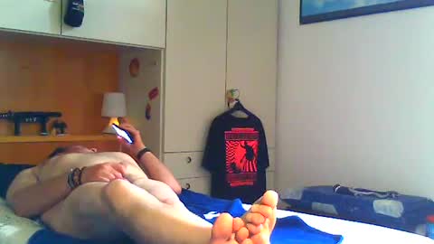 luxx72boy online show from June 12, 11:39 am