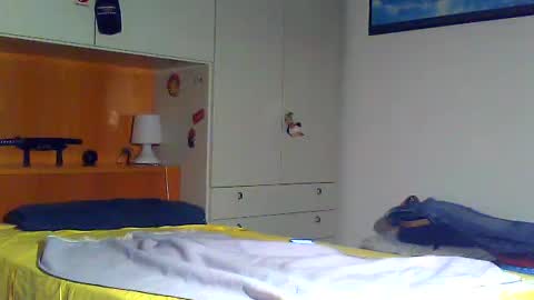 luxx72boy online show from August 14, 2:04 am