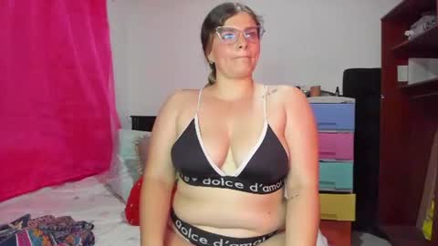 Luz Gomez online show from August 1, 9:10 pm