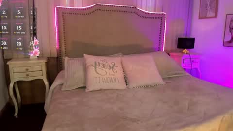 lya_brown online show from August 11, 11:56 am