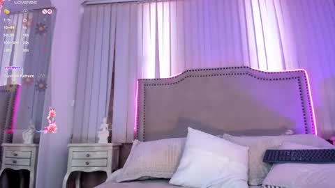 lya_brown online show from August 11, 2:08 pm