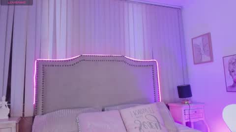 lya_brown online show from August 13, 11:46 am